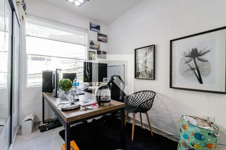 Casa à venda com 120m², 2 quartos e sem vaga Casa à venda com 120m², 2 quartos e sem vagaCloset e Escritório da Suíte