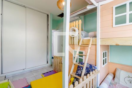 Casa à venda com 120m², 2 quartos e sem vaga Casa à venda com 120m², 2 quartos e sem vagaQuarto