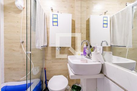 Casa à venda com 120m², 2 quartos e sem vaga Casa à venda com 120m², 2 quartos e sem vagaBanheiro