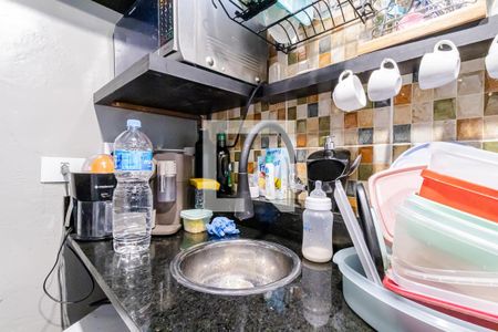 Casa à venda com 120m², 2 quartos e sem vaga Casa à venda com 120m², 2 quartos e sem vagaCozinha