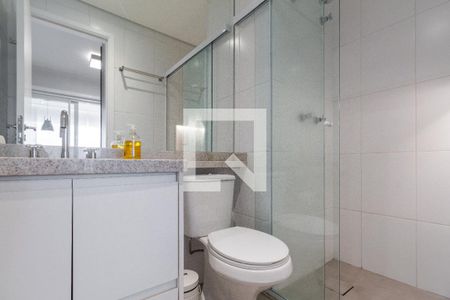 Banheiro de apartamento para alugar com 1 quarto, 39m² em Pinheiros, São Paulo