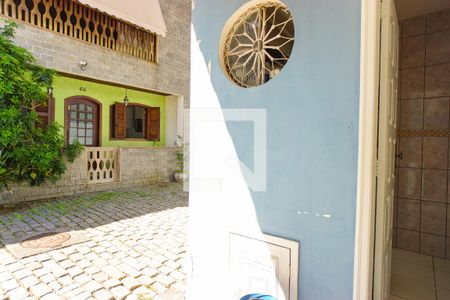 Casa de condomínio para alugar com 300m², 4 quartos e 1 vaga Casa de condomínio para alugar com 300m², 4 quartos e 1 vagaÁrea de Serviço