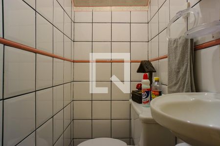 Casa de condomínio para alugar com 300m², 4 quartos e 1 vaga Casa de condomínio para alugar com 300m², 4 quartos e 1 vagaBanheiro da Suíte 1
