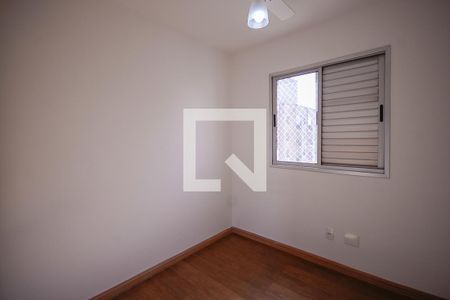 Quarto 1  de apartamento para alugar com 2 quartos, 54m² em Vila Liviero, São Paulo