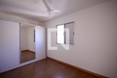 Quarto 2 - Suite  de apartamento para alugar com 2 quartos, 54m² em Vila Liviero, São Paulo
