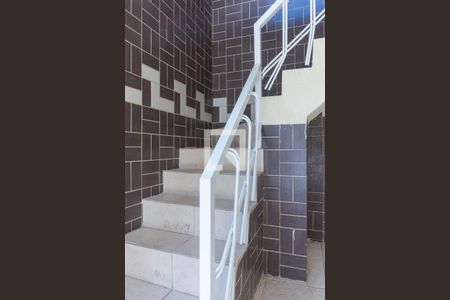 Casa à venda com 580m², 7 quartos e 5 vagas Casa à venda com 580m², 7 quartos e 5 vagasCasa 2 - Escada