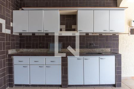 Casa à venda com 580m², 7 quartos e 5 vagas Casa à venda com 580m², 7 quartos e 5 vagasCasa 2 - Detalhe da Cozinha Gourmet