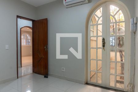 Casa à venda com 580m², 7 quartos e 5 vagas Casa à venda com 580m², 7 quartos e 5 vagasCasa 1 - Quarto 2