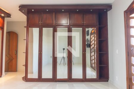 Casa à venda com 580m², 7 quartos e 5 vagas Casa à venda com 580m², 7 quartos e 5 vagasCasa 1 - Detalhe da Suíte Master