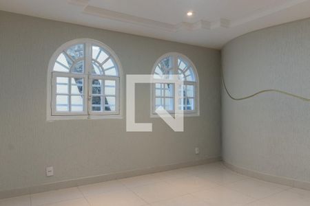 Casa à venda com 580m², 7 quartos e 5 vagas Casa à venda com 580m², 7 quartos e 5 vagasCasa 1 - Sala de Estar