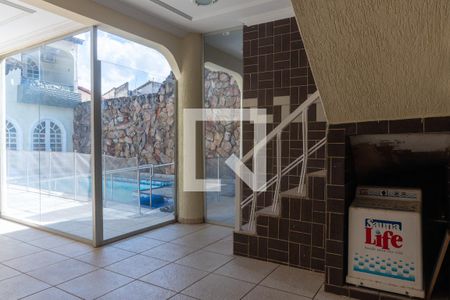 Casa à venda com 580m², 7 quartos e 5 vagas Casa à venda com 580m², 7 quartos e 5 vagasCasa 2 - Cozinha Gourmet