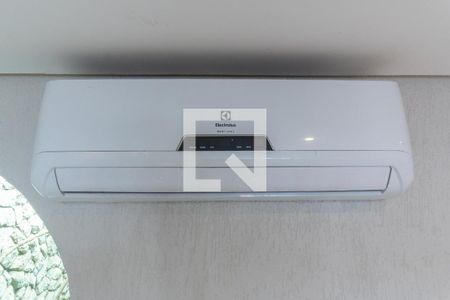 Casa à venda com 580m², 7 quartos e 5 vagas Casa à venda com 580m², 7 quartos e 5 vagasCasa 1 - Detalhe Sala de TV