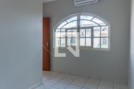 Casa à venda com 580m², 7 quartos e 5 vagas Casa à venda com 580m², 7 quartos e 5 vagasCasa 2 - Suíte 3