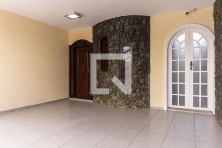 Casa à venda com 580m², 7 quartos e 5 vagas Casa à venda com 580m², 7 quartos e 5 vagasEntrada da Casa