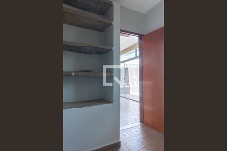 Casa à venda com 580m², 7 quartos e 5 vagas Casa à venda com 580m², 7 quartos e 5 vagasCasa 2 - Quarto 4