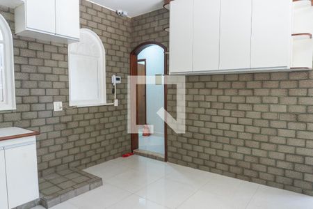 Casa à venda com 580m², 7 quartos e 5 vagas Casa à venda com 580m², 7 quartos e 5 vagasCasa 1 - Cozinha