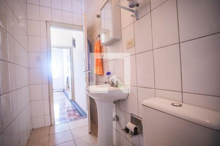 Casa à venda com 100m², 3 quartos e 1 vaga Casa à venda com 100m², 3 quartos e 1 vagaBanheiro 2