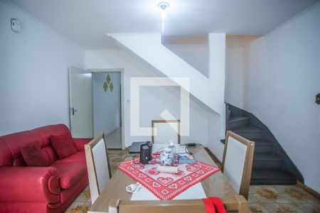 Casa à venda com 100m², 3 quartos e 1 vaga Casa à venda com 100m², 3 quartos e 1 vagaCopa