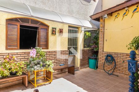 Quintal de casa à venda com 3 quartos, 210m² em Vila Constança, São Paulo