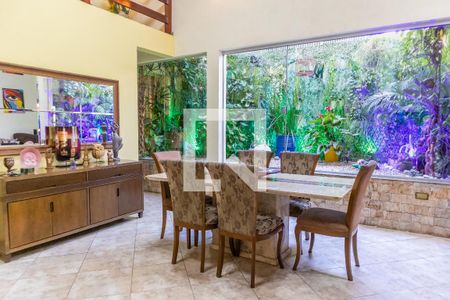 Sala de casa à venda com 3 quartos, 210m² em Vila Constança, São Paulo