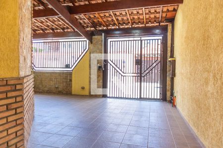 Garagem de casa à venda com 3 quartos, 210m² em Vila Constança, São Paulo