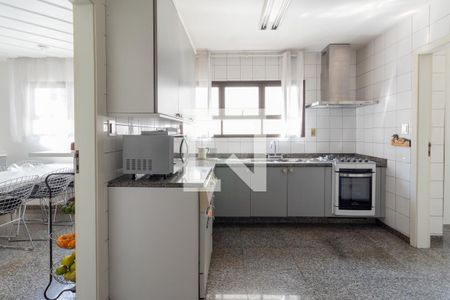 Apartamento à venda com 196m², 3 quartos e 4 vagas Apartamento à venda com 196m², 3 quartos e 4 vagasCozinha