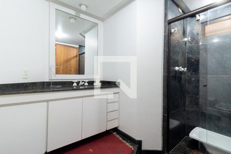 Apartamento à venda com 196m², 3 quartos e 4 vagas Apartamento à venda com 196m², 3 quartos e 4 vagasSuite 1 - banheiro