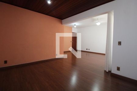 Sala de apartamento para alugar com 3 quartos, 114m² em Cambuí, Campinas