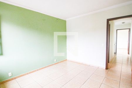 Quarto 3 de casa para alugar com 2 quartos, 148m² em Vila Zat, São Paulo