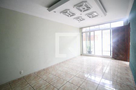 Sala de casa para alugar com 2 quartos, 148m² em Vila Zat, São Paulo
