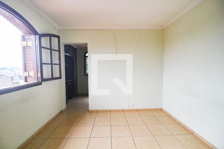 Quarto 1 de casa para alugar com 2 quartos, 148m² em Vila Zat, São Paulo