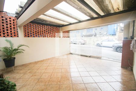 Garagem de casa para alugar com 2 quartos, 148m² em Vila Zat, São Paulo