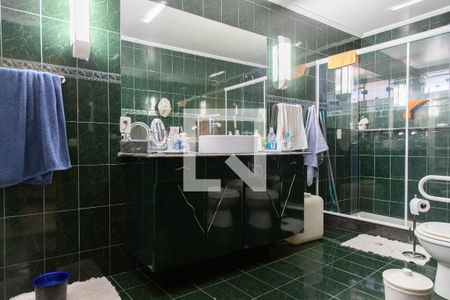 Casa à venda com 1200m², 7 quartos e 17 vagas Casa à venda com 1200m², 7 quartos e 17 vagasBanheiro suíte 1