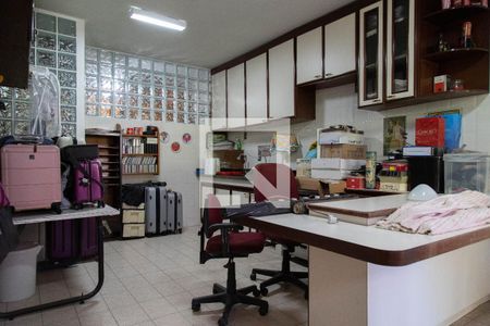 Casa à venda com 1200m², 7 quartos e 17 vagas Casa à venda com 1200m², 7 quartos e 17 vagasCozinha 2