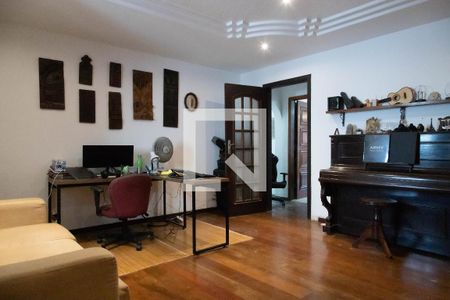 Casa à venda com 1200m², 7 quartos e 17 vagas Casa à venda com 1200m², 7 quartos e 17 vagasQuarto 3