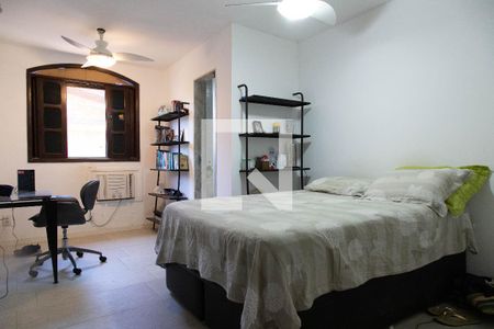 Casa à venda com 1200m², 7 quartos e 17 vagas Casa à venda com 1200m², 7 quartos e 17 vagasSuíte 2