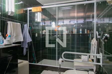 Casa à venda com 1200m², 7 quartos e 17 vagas Casa à venda com 1200m², 7 quartos e 17 vagasBanheiro suíte 1