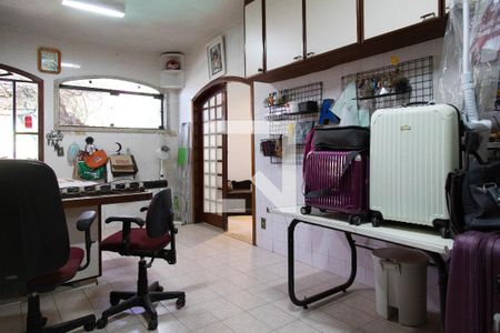 Casa à venda com 1200m², 7 quartos e 17 vagas Casa à venda com 1200m², 7 quartos e 17 vagasCozinha 2