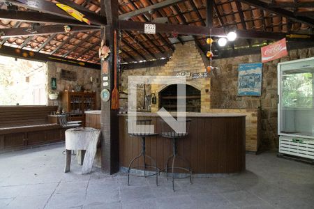 Casa à venda com 1200m², 7 quartos e 17 vagas Casa à venda com 1200m², 7 quartos e 17 vagasChurrasqueira