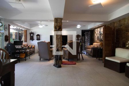 Sala 1 de casa à venda com 7 quartos, 1200m² em Recreio dos Bandeirantes, Rio de Janeiro