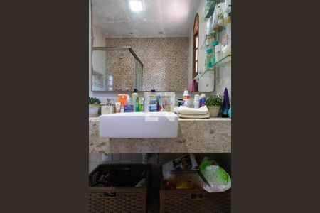 Casa à venda com 1200m², 7 quartos e 17 vagas Casa à venda com 1200m², 7 quartos e 17 vagasBanheiro suíte 2