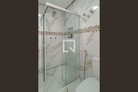 Apartamento à venda com 196m², 4 quartos e 4 vagasBanheiro suíte 3