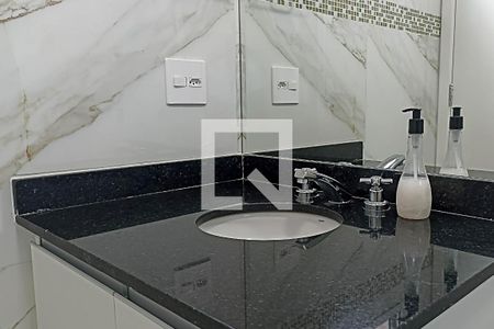 Apartamento à venda com 196m², 4 quartos e 4 vagasBanheiro suíte - Pia