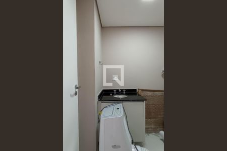 Apartamento à venda com 196m², 4 quartos e 4 vagasBanheiro social