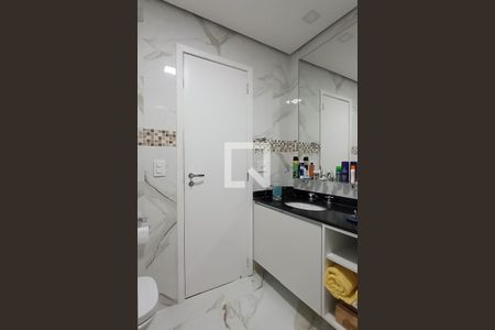 Apartamento à venda com 196m², 4 quartos e 4 vagasBanheiro suíte 3