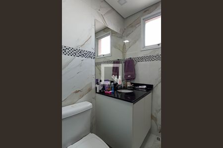 Apartamento à venda com 196m², 4 quartos e 4 vagasBanheiro suíte 2