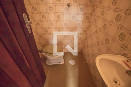 Casa à venda com 160m², 4 quartos e 2 vagasBanheiro de Serviço