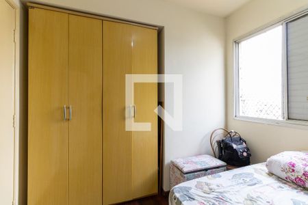 Apartamento à venda com 97m², 3 quartos e 2 vagasQuarto 2