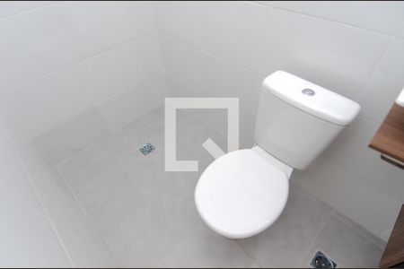 Banheiro de kitnet/studio para alugar com 1 quarto, 35m² em Vila Leda, Guarulhos