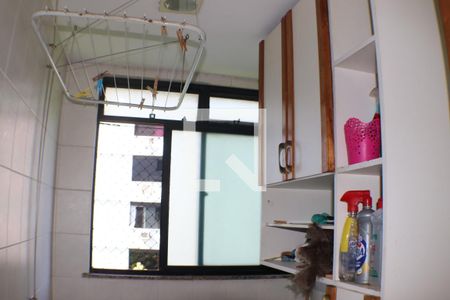 Apartamento para alugar com 85m², 3 quartos e 1 vagaÁrea de Serviço